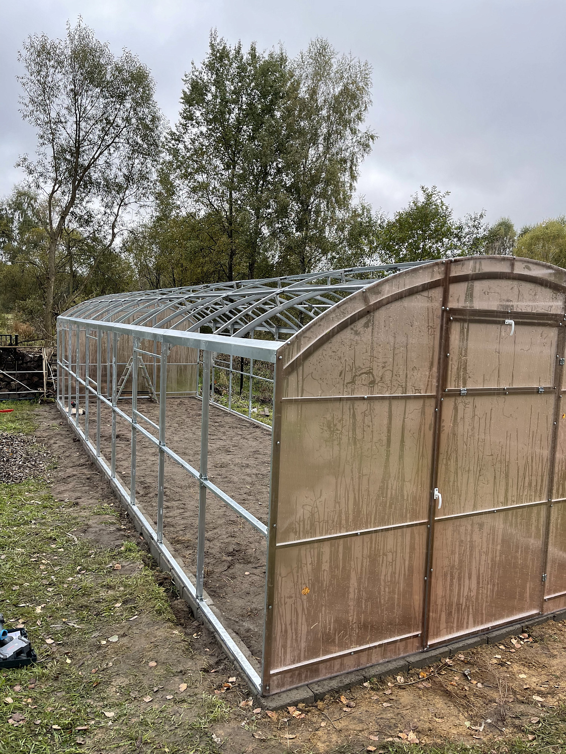 Dlaczego możesz nam powierzyć montaż swojej szklarni? Dlaczego możesz nam powierzyć montaż swojej szklarni?