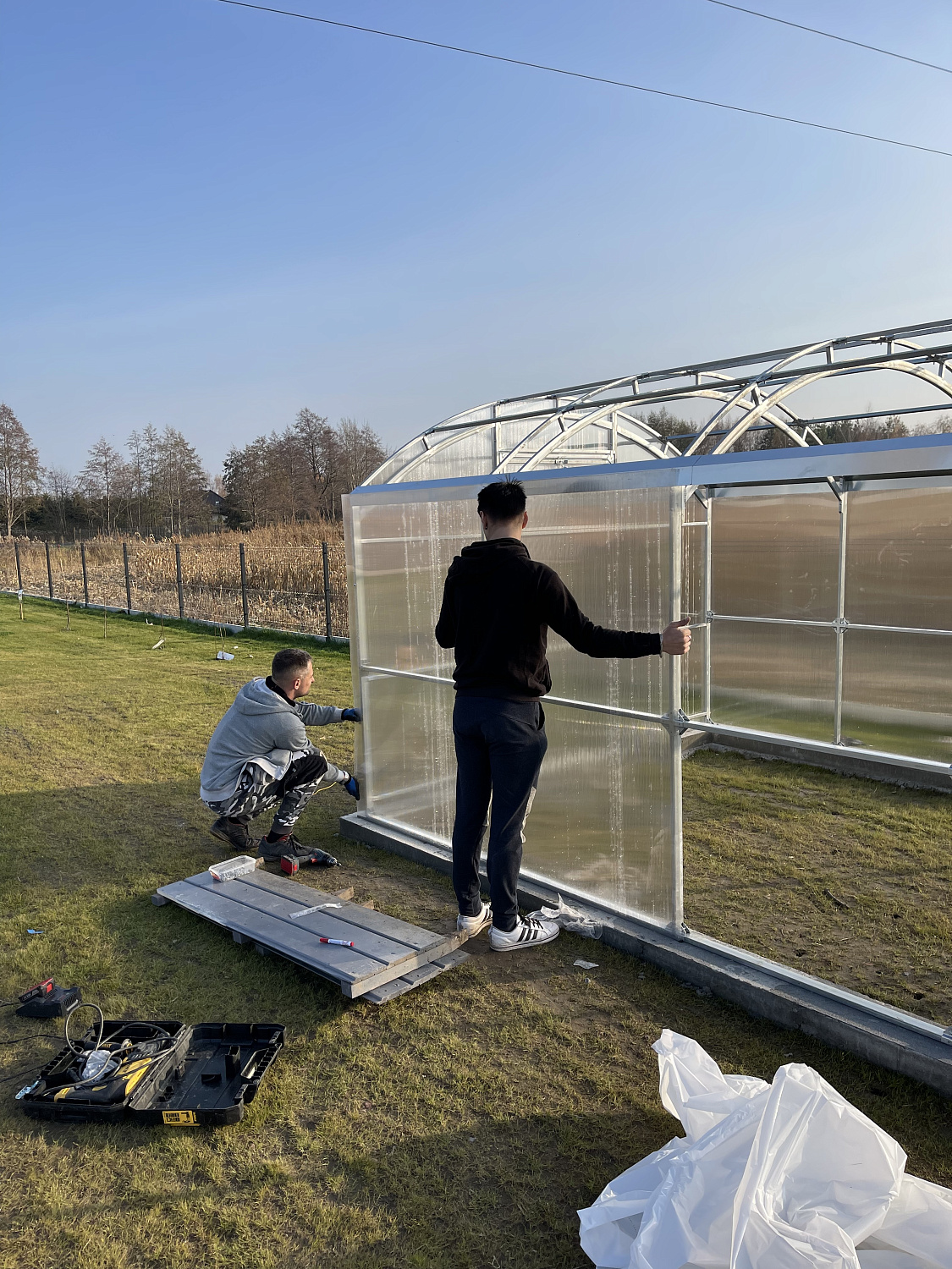 Dlaczego możesz nam powierzyć montaż swojej szklarni? Dlaczego możesz nam powierzyć montaż swojej szklarni?