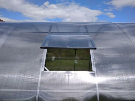 zdjęcie Okno dachowe do szklarni Gospodarz sklep maleszklarnie.pl jest oficjalnym dystrybutorem w Polsce zdjęcie Okno dachowe do szklarni Gospodarz ze sklepu maleszklarnie.pl