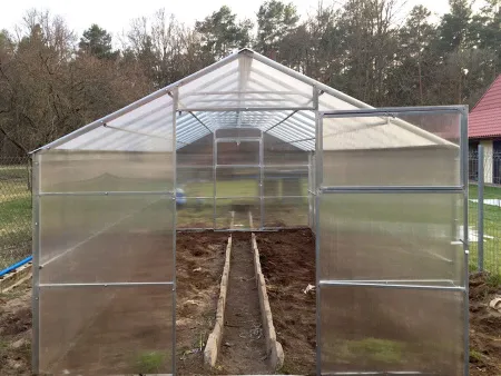 zdjęcie Szklarnia z POLIWĘGLANU Gracja profil stalowy ocynkowany 30x20mm ze sklepu maleszklarnie.pl