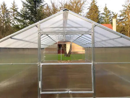 zdjęcie Szklarnia z POLIWĘGLANU Gracja profil stalowy ocynkowany 30x20mm ze sklepu maleszklarnie.pl