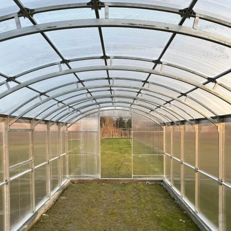 zdjęcie Szklarnia z POLIWĘGLANU Hacjenda podwójne łuki 40x20mm i 20x20mm ze sklepu maleszklarnie.pl